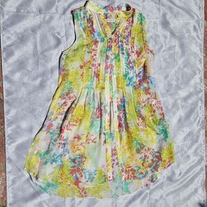 Zara Sleeveless Button Down Top Small